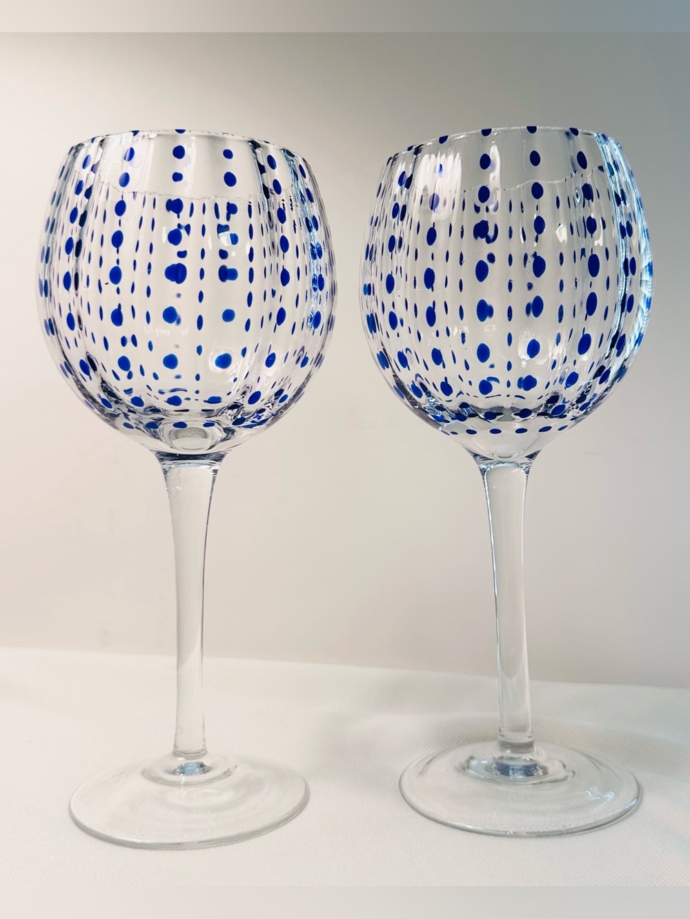 Gorgeous Sea Urchin Cobalt Blue Vertical Dots Wine Glass Goblets Set of 2 12oz